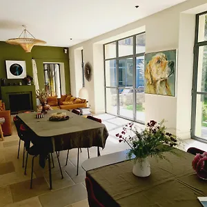  Bed & Breakfast La Magnanerie De France